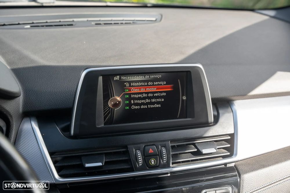 BMW 218 Active Tourer d Pack M Auto - 8