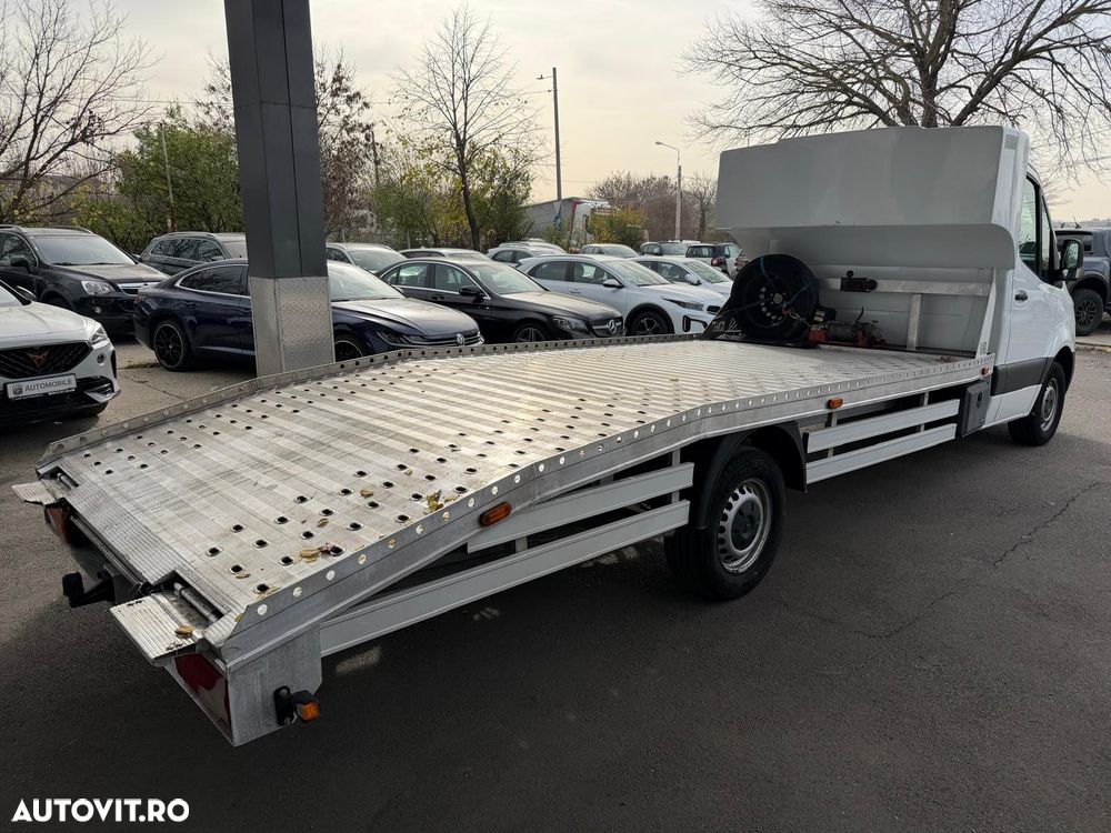 Mercedes-Benz Sprinter - 5