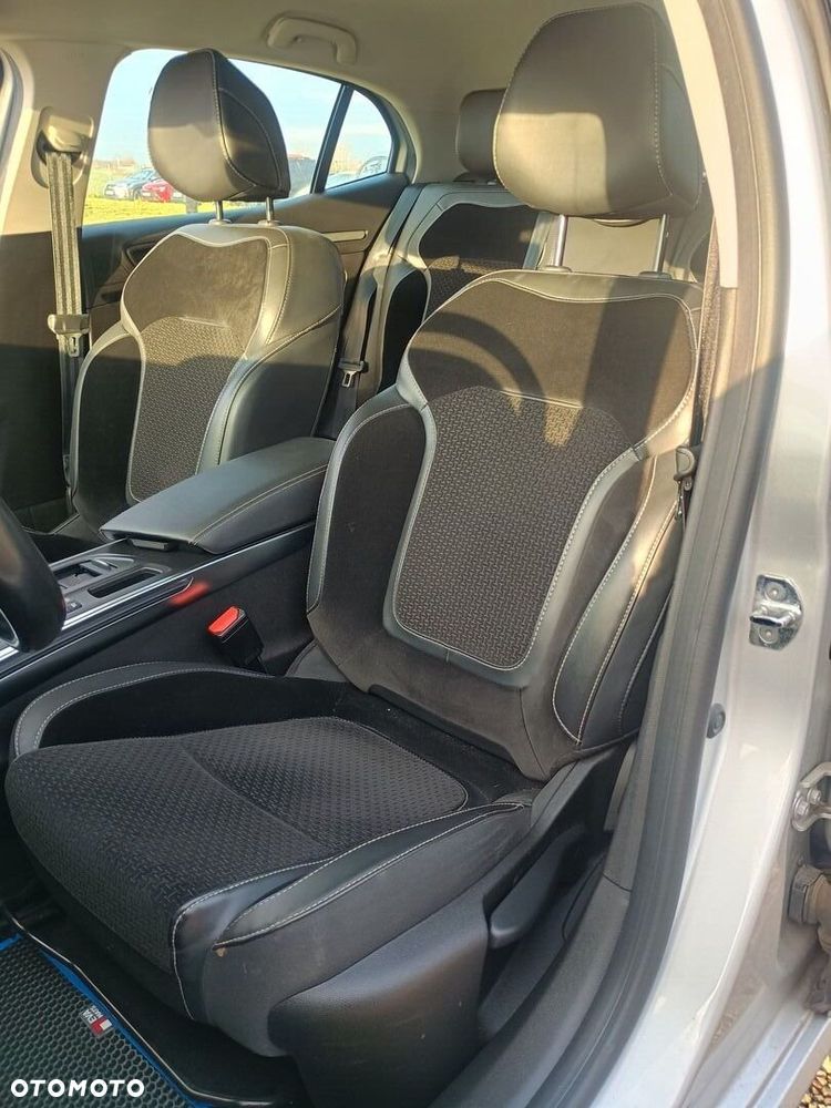 Renault Megane 1.3 TCe FAP Intens - 9