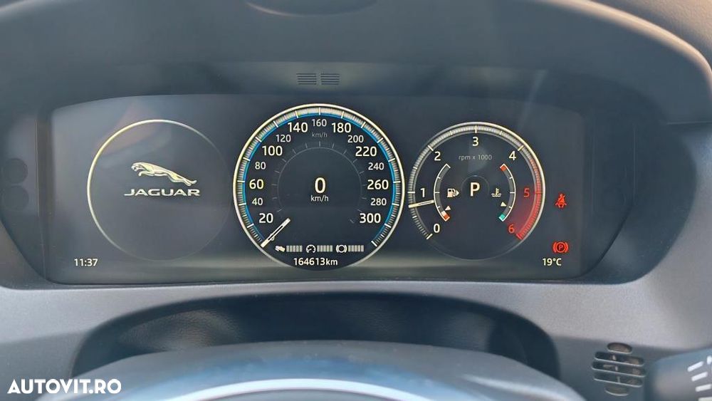 Jaguar F-Pace 20d AWD Aut. R-Sport - 34
