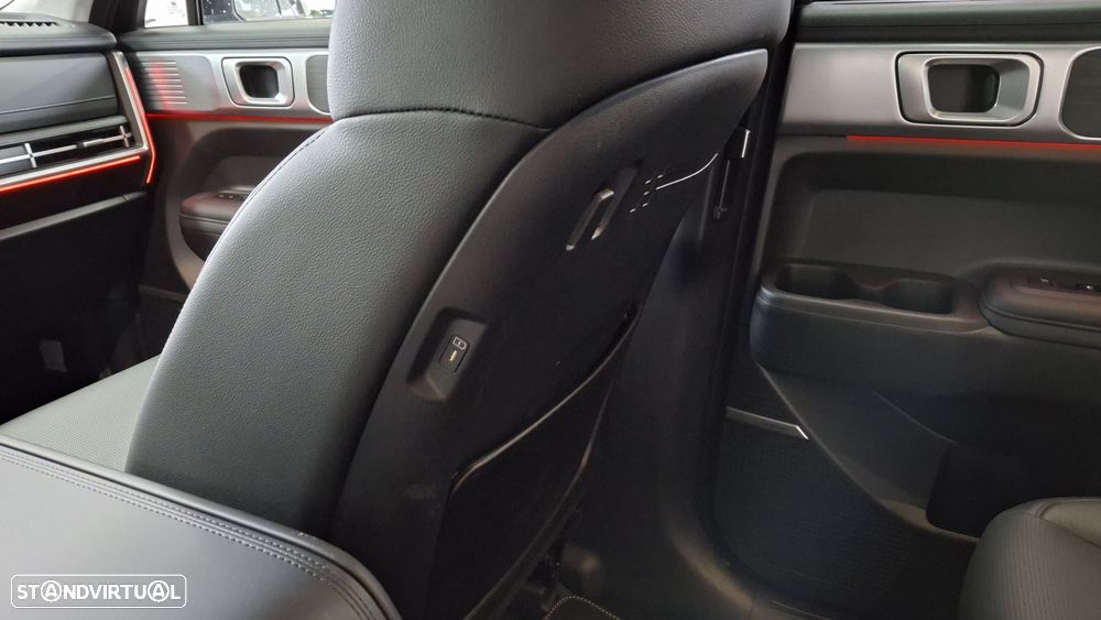 Hyundai Santa Fe 1.6 T-GDI PHEV Vanguard - 8