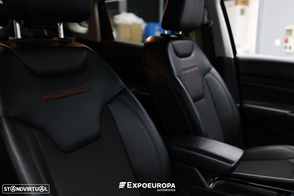 Jeep Compass 1.3 TG 4Xe Trailhawk - 30