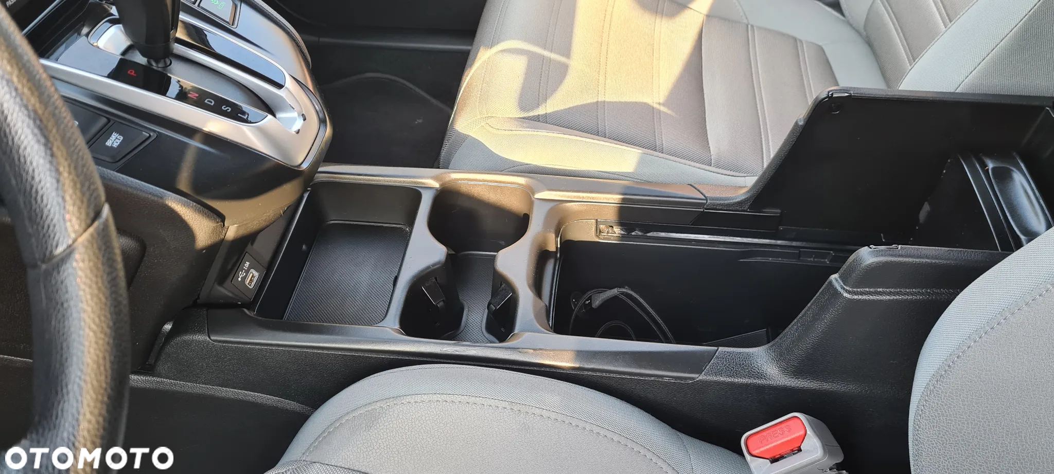 Honda CR-V 1.5 Executive (Honda Connect+) CVT - 14