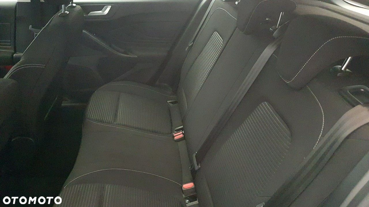 Ford Focus - 21