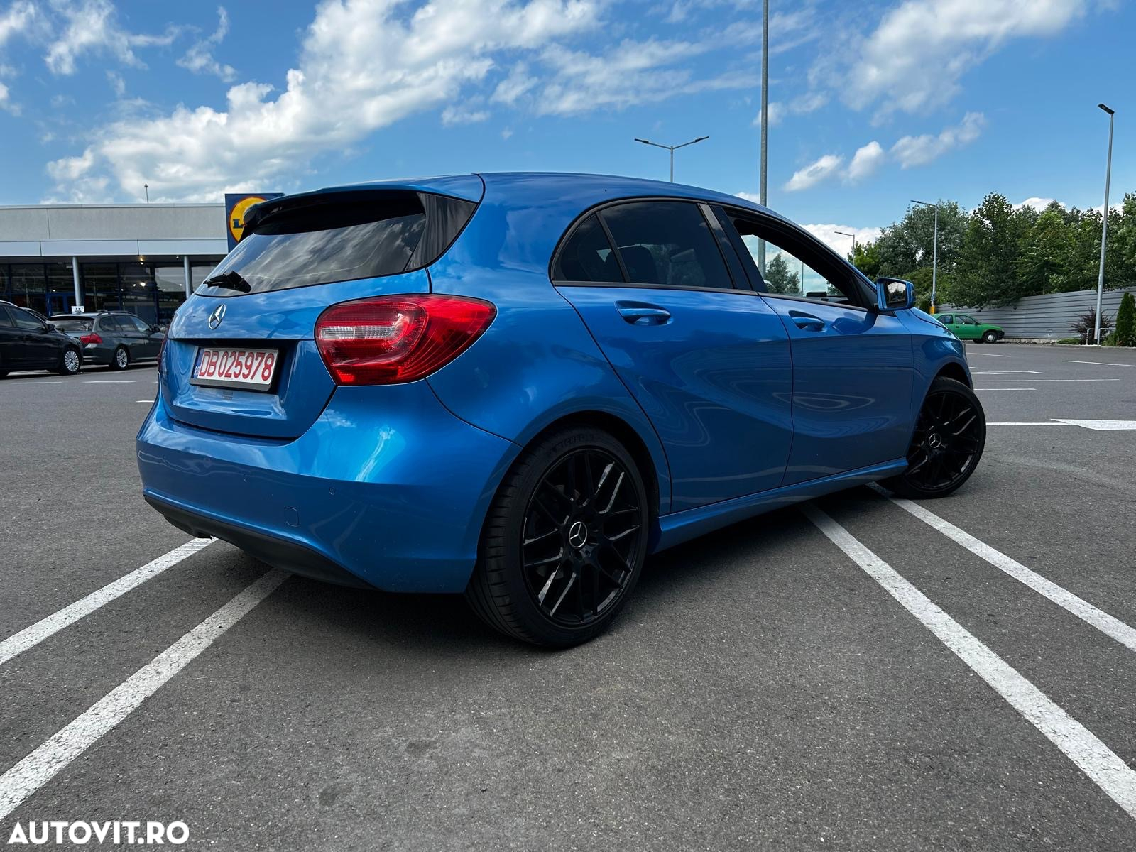 Mercedes-Benz A 180 CDI AMG Line - 34