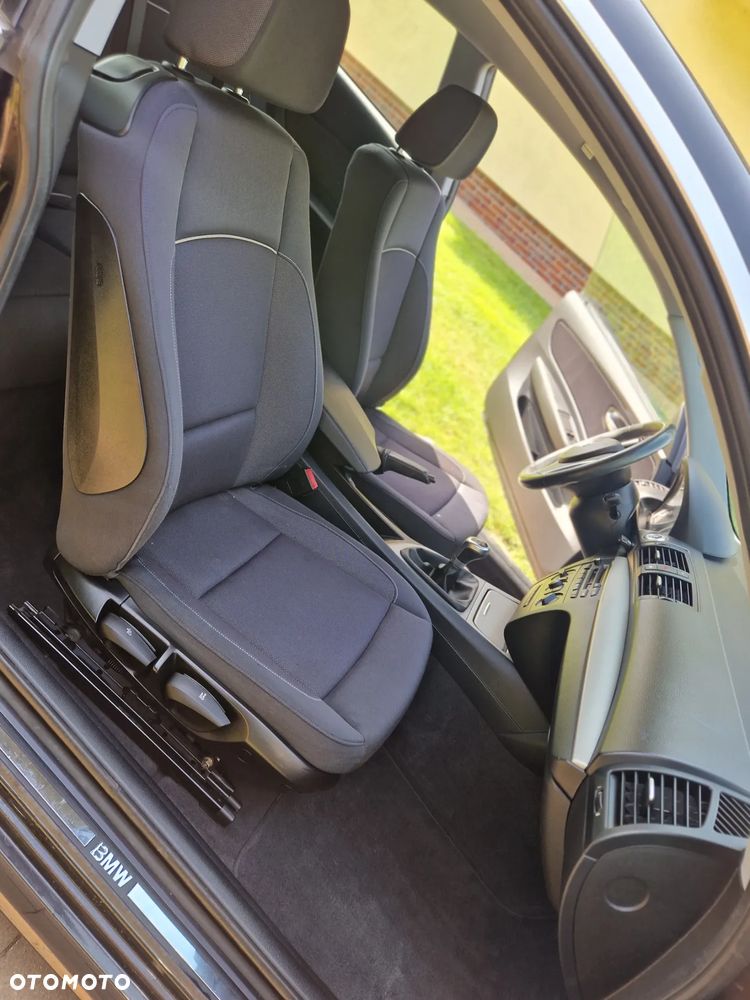 BMW Seria 1 116i - 16