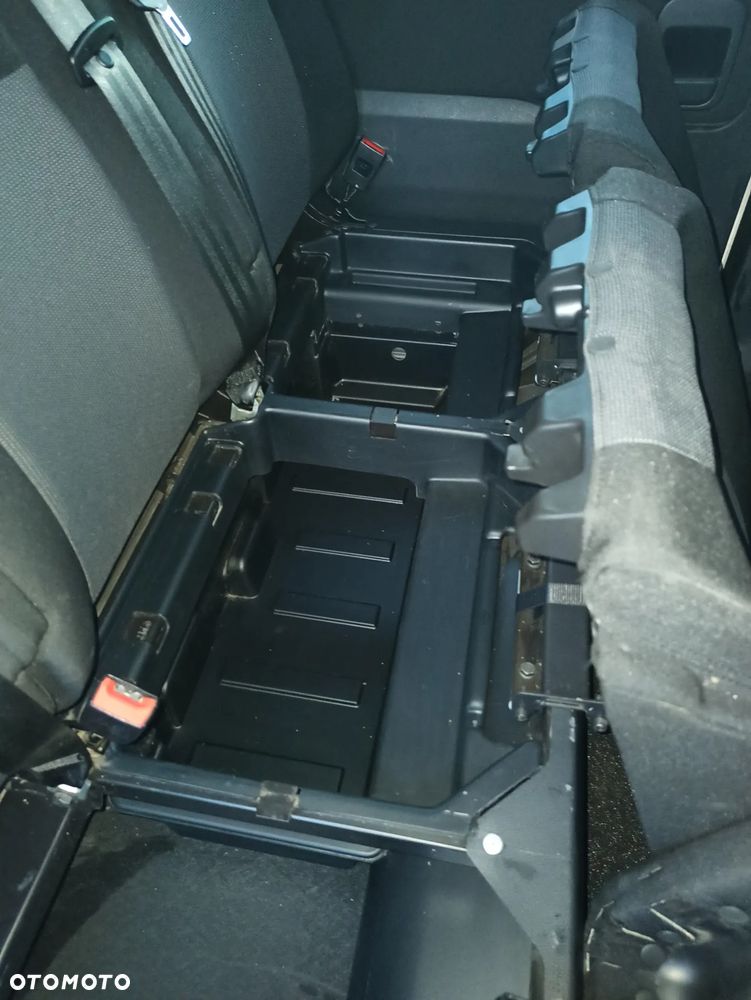 Opel Vivaro - 26