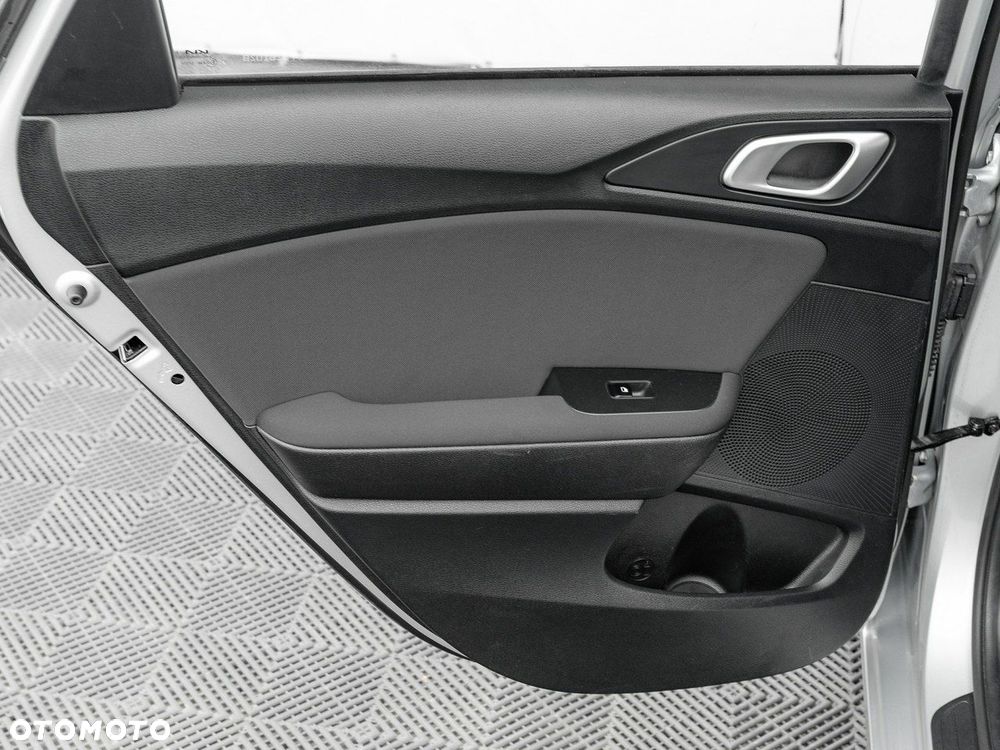 Kia Ceed 1.5 T-GDI M - 25