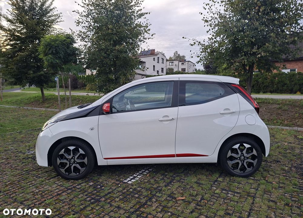 Toyota Aygo x-play connect - 9