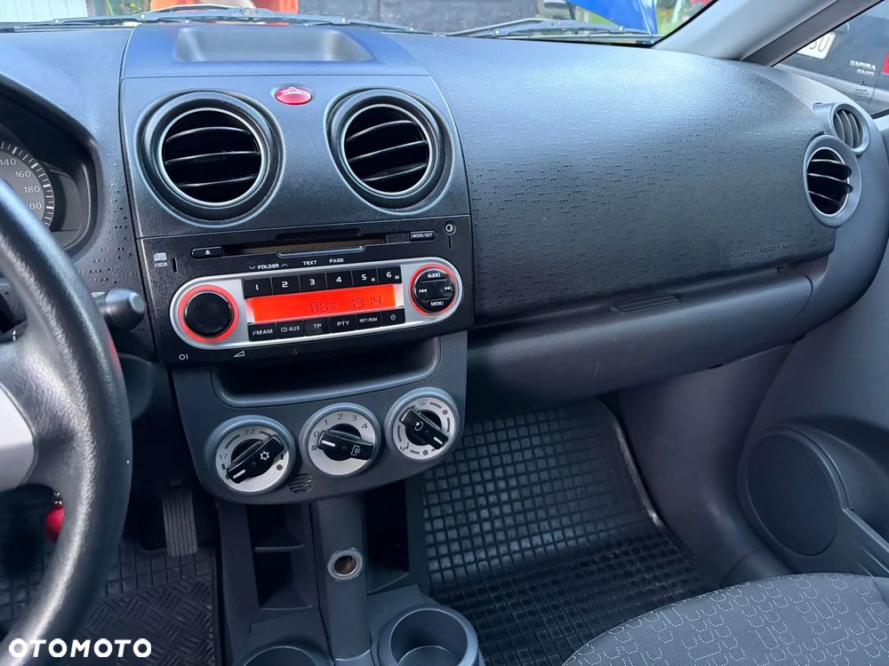 Mitsubishi Colt - 10