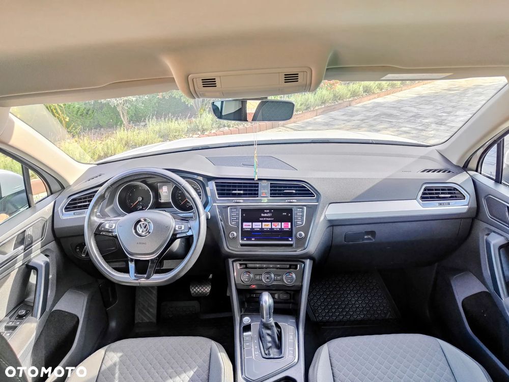 Volkswagen Tiguan - 17