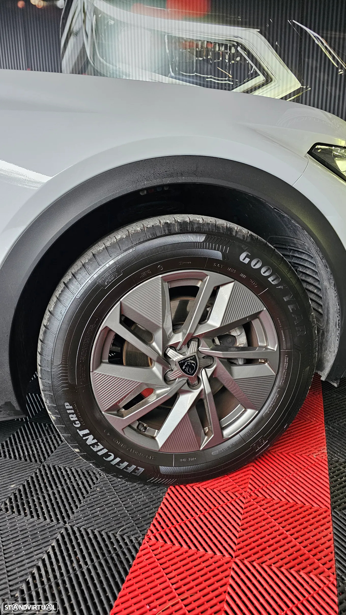 Peugeot 408 PureTech 130 EAT8 Allure Pack - 42