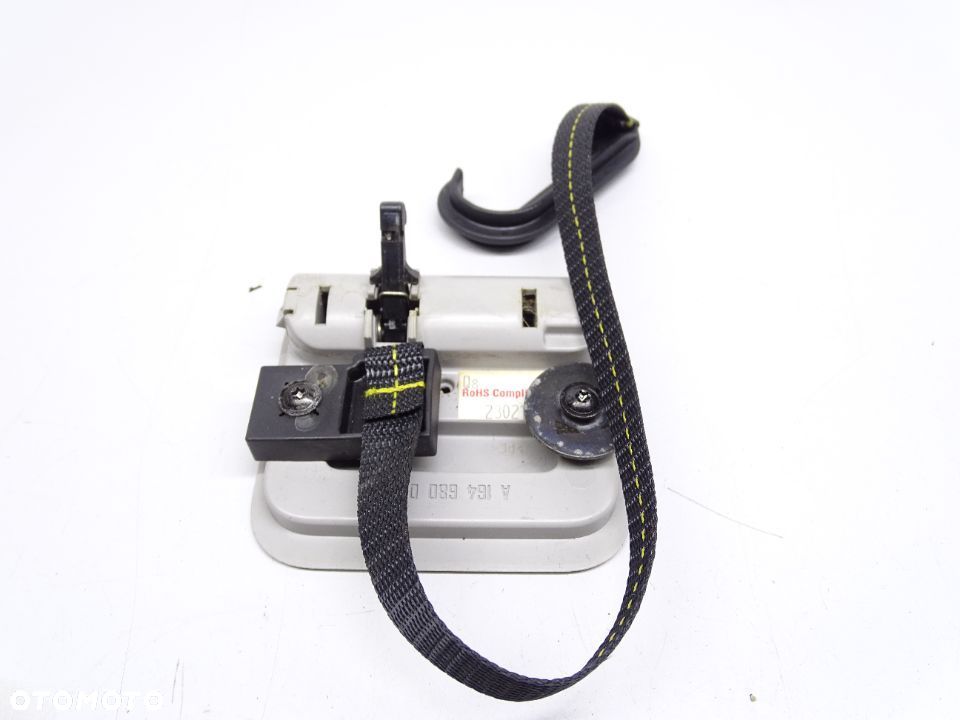 Mercedes ML W164 KLAMKA UCHWYT PODLOGI BAGAZNIKA 1646800584 - 3