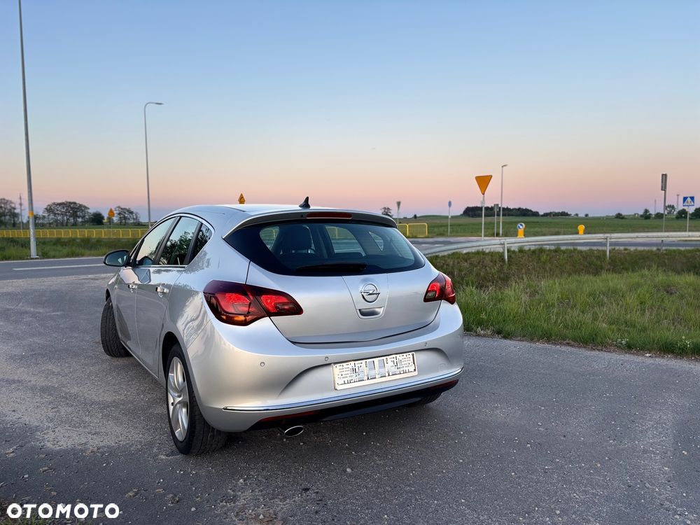 Opel Astra - 8
