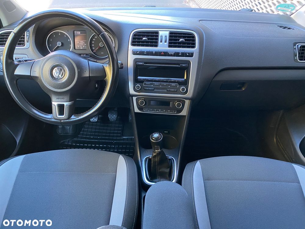 Volkswagen Polo - 19
