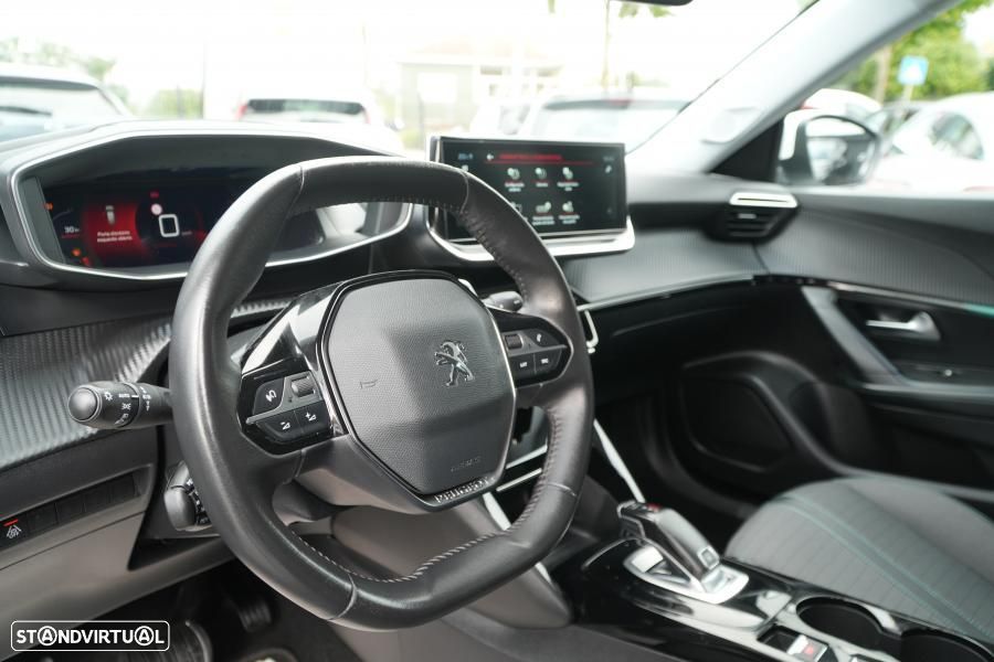 Peugeot 2008 1.2 PureTech Allure Pack EAT8 - 9
