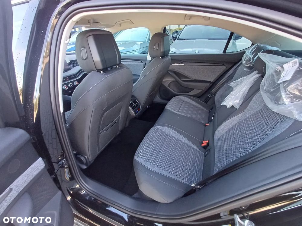 Skoda Superb 2.0 TSI Drive DSG - 23