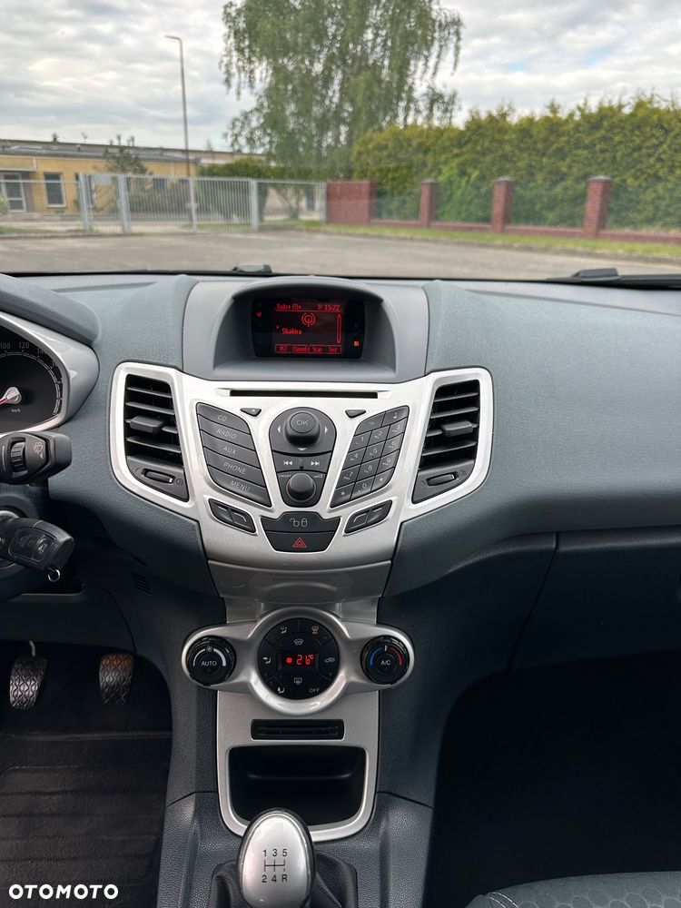 Ford Fiesta 1.25 Titanium EU5 - 31