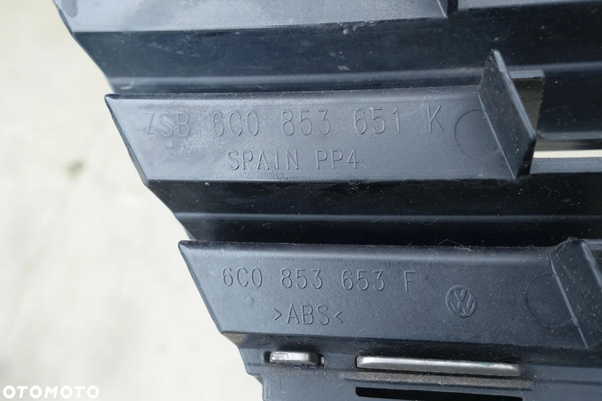 ATRAPA GRILL VW POLO 6C0853651K - 6