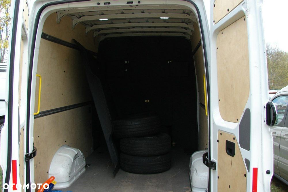 Volkswagen Crafter - 5