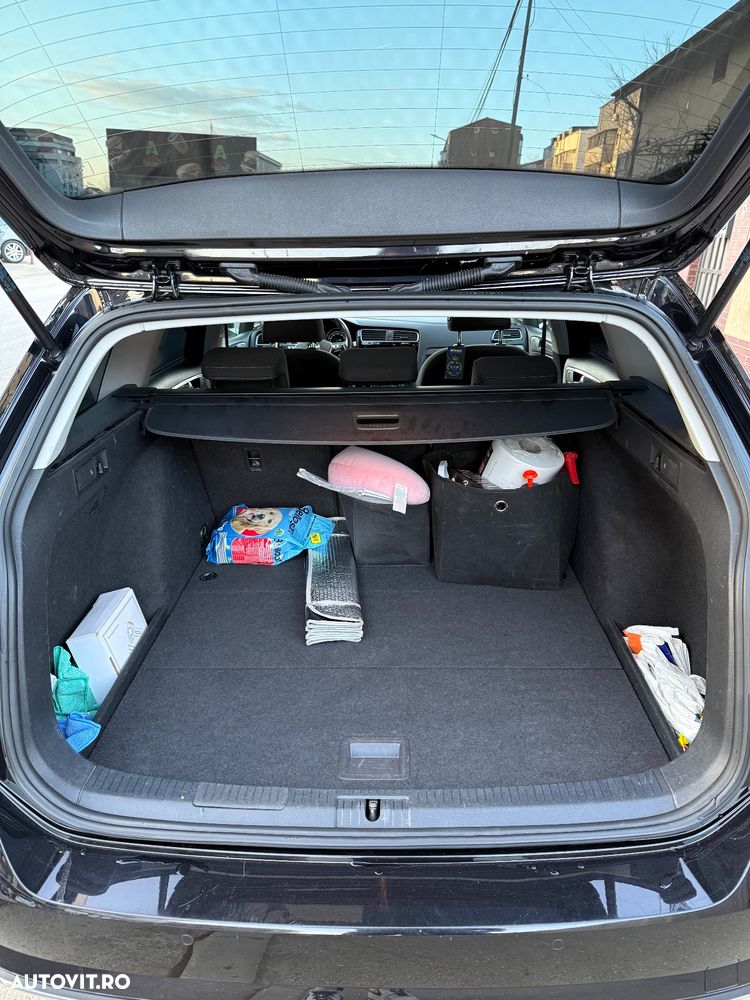 Volkswagen Golf Variant 2.0 TDI SCR DSG IQ.DRIVE - 22