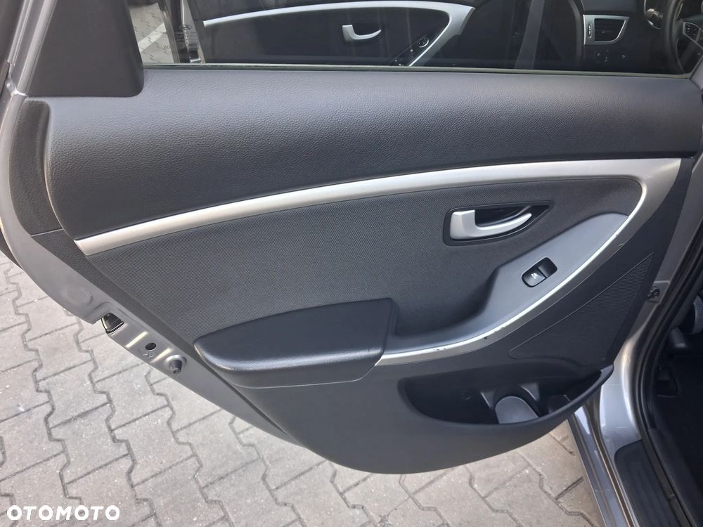 Hyundai i30 1.4 Premium - 26