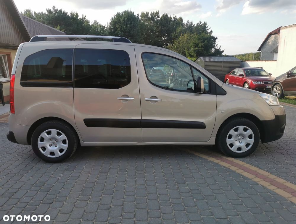 Peugeot Partner 110 Family - 12