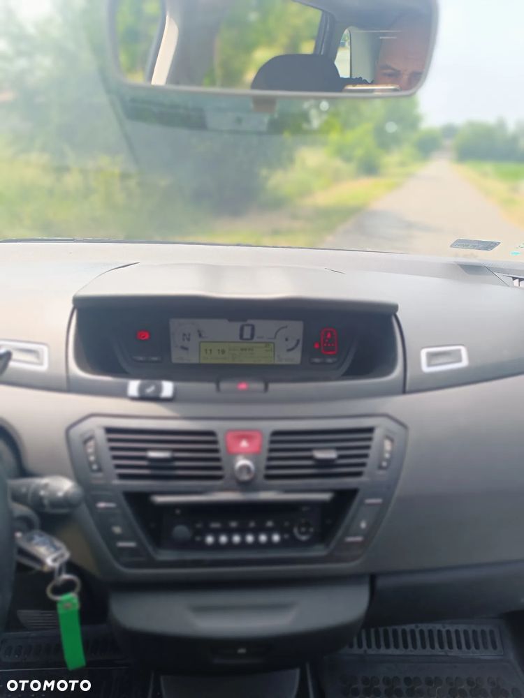 Citroën C4 Picasso - 11