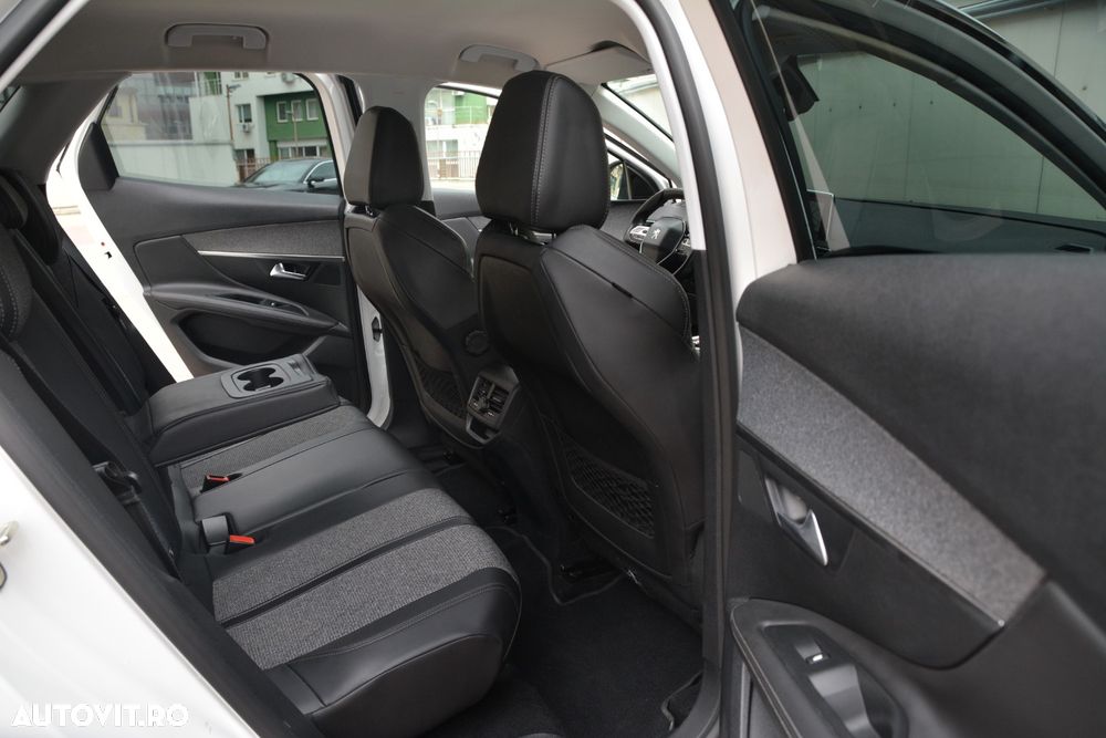 Peugeot 3008 BlueHDi 120 EAT6 Stop & Start Allure - 17