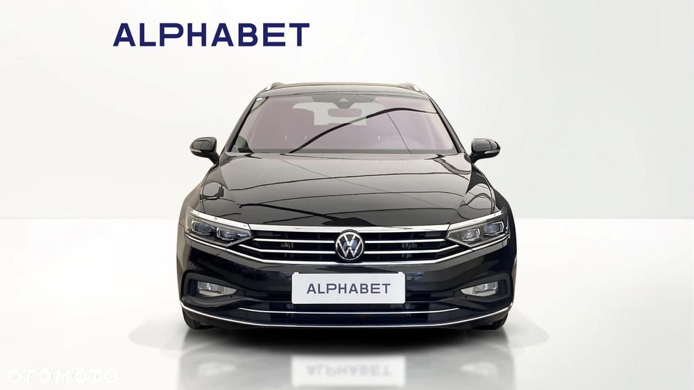 Volkswagen Passat - 8