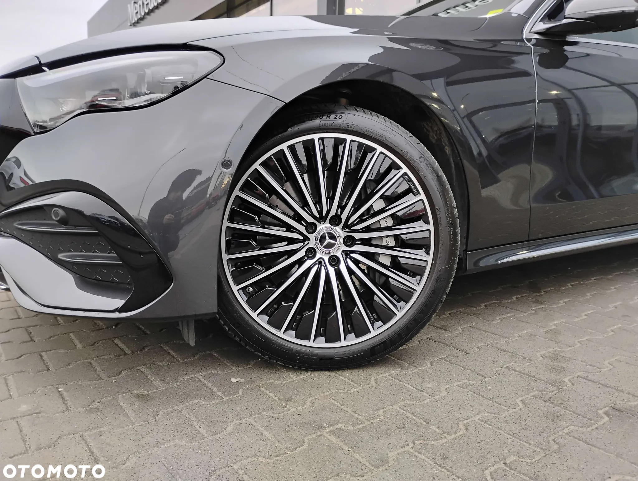 Mercedes-Benz Klasa E - 23