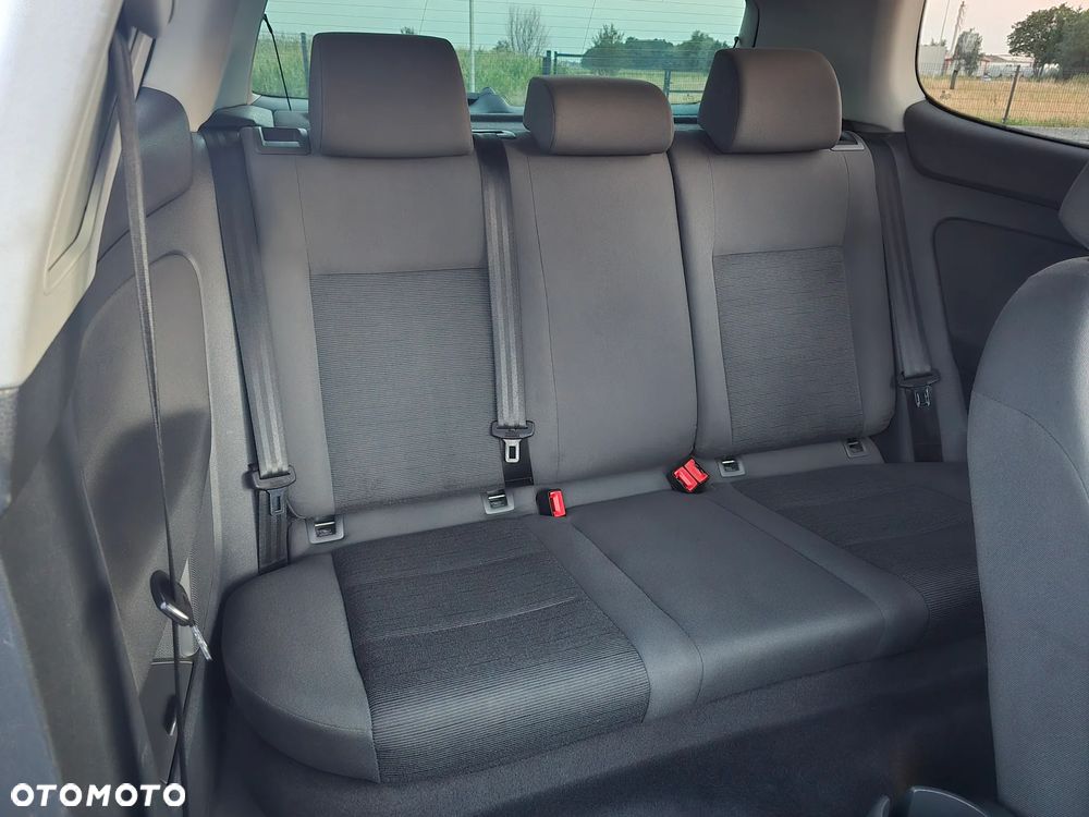 Volkswagen Golf 1.9 TDI Sportline - 21