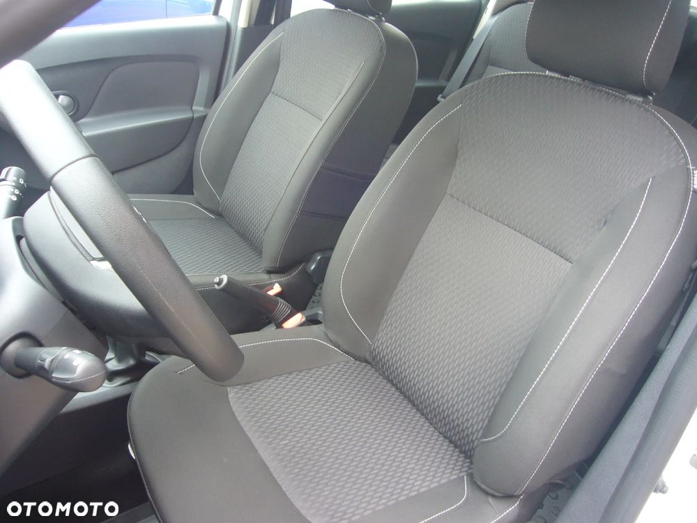 Dacia Sandero 0.9 TCe SL Celebration S&S - 12