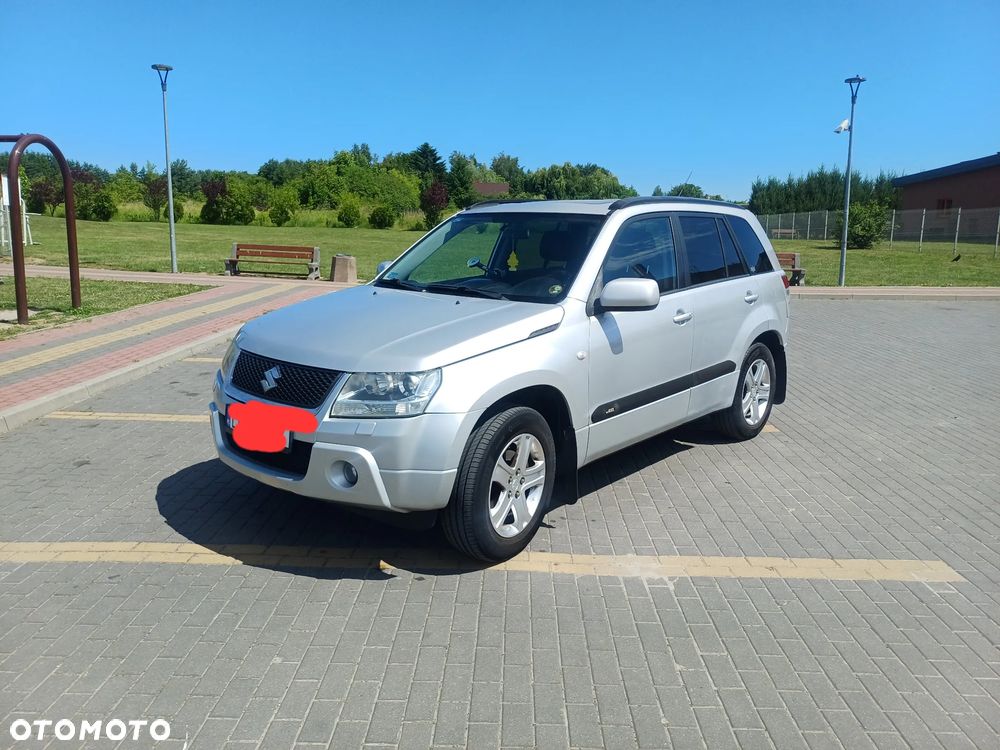 Suzuki Grand Vitara 2.0 - 1