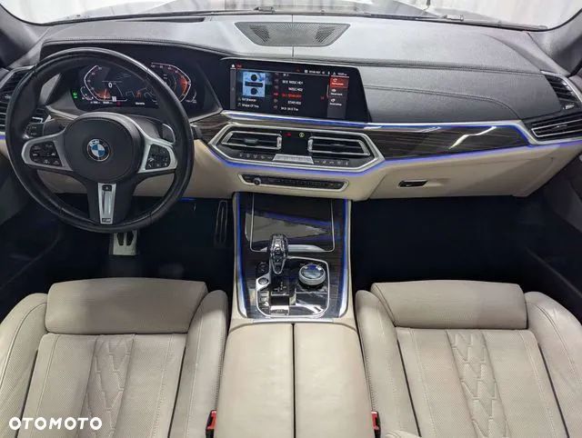 BMW X5 xDrive40i xLine - 23