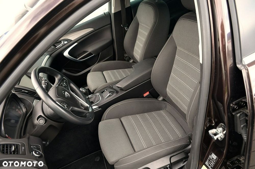 Opel Insignia - 16