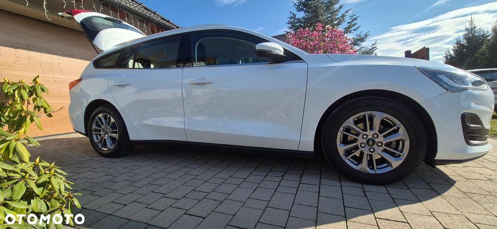 Ford Focus 1.0 EcoBoost Titanium - 17