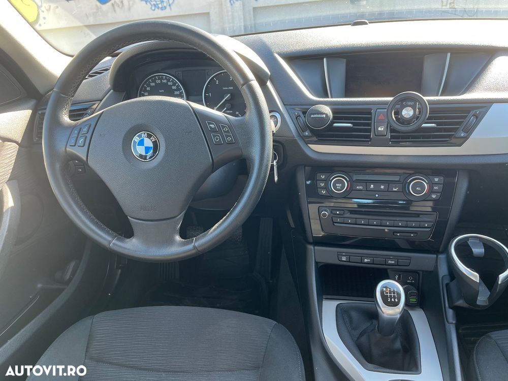 BMW X1 sDrive18d - 12