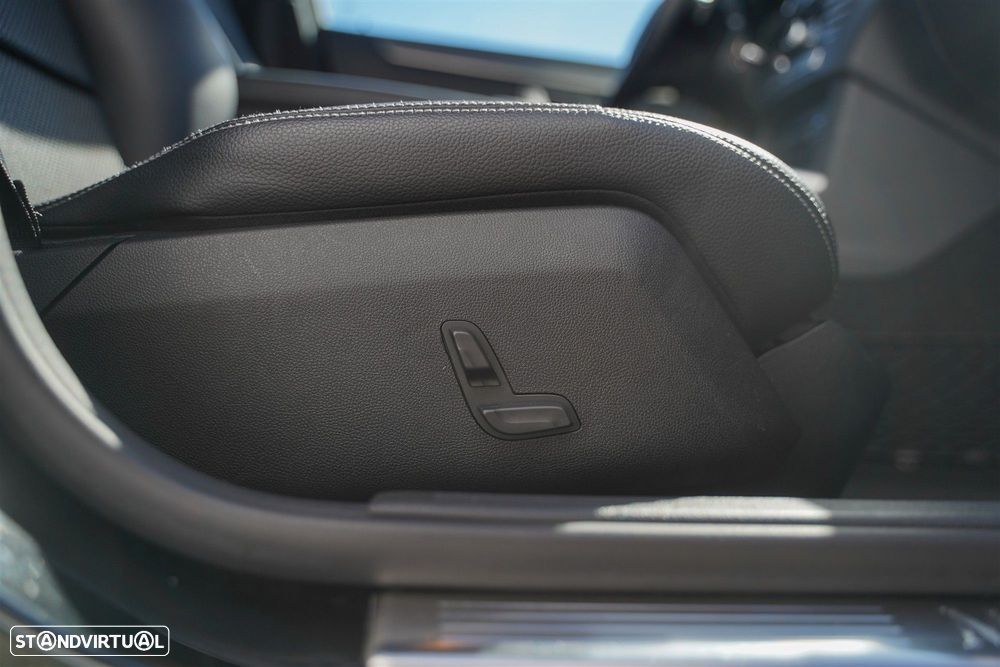 Mercedes-Benz E 220 CDi Avantgarde BE Auto.140g - 34