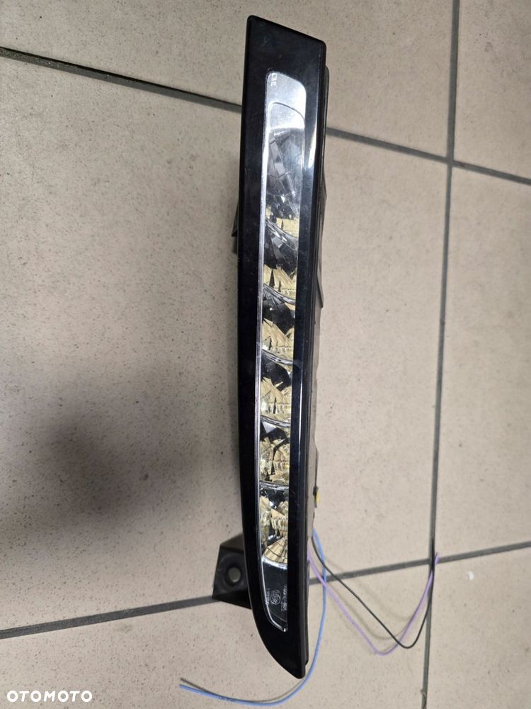 Lampa LED Renault megane III lewa lift 266051882R - 2