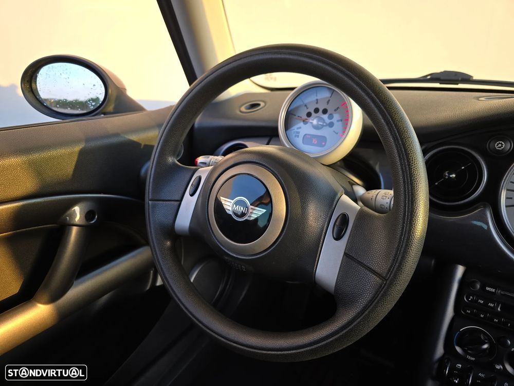 MINI 3 Portas One 1.4 D - 14