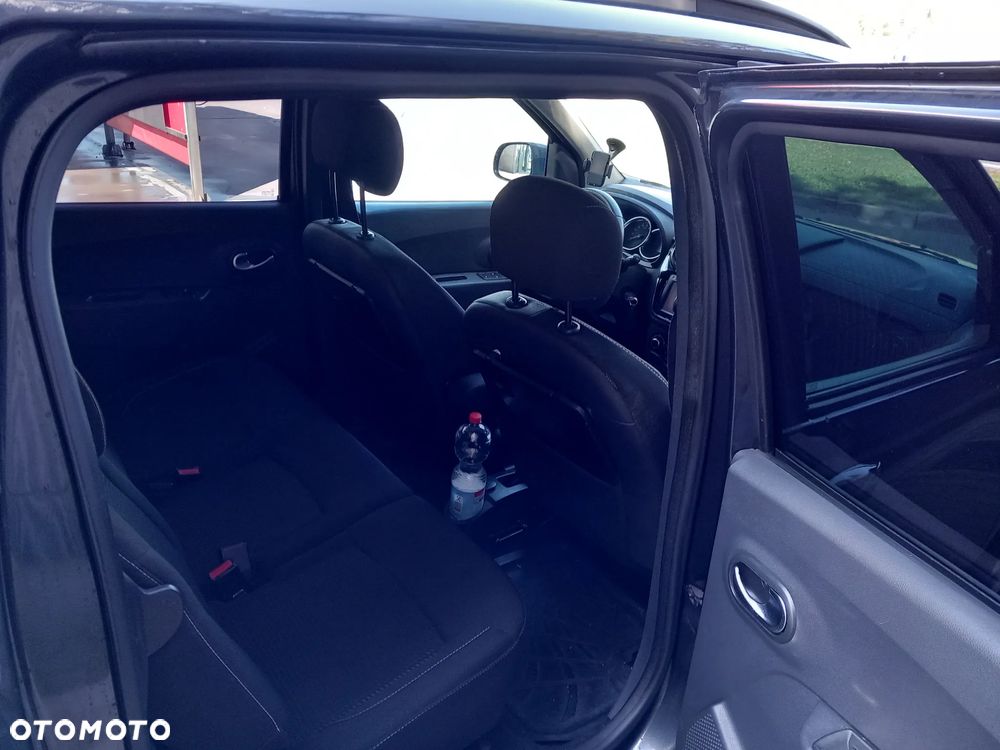 Dacia Lodgy 1.6 SCe Outdoor S&S - 8