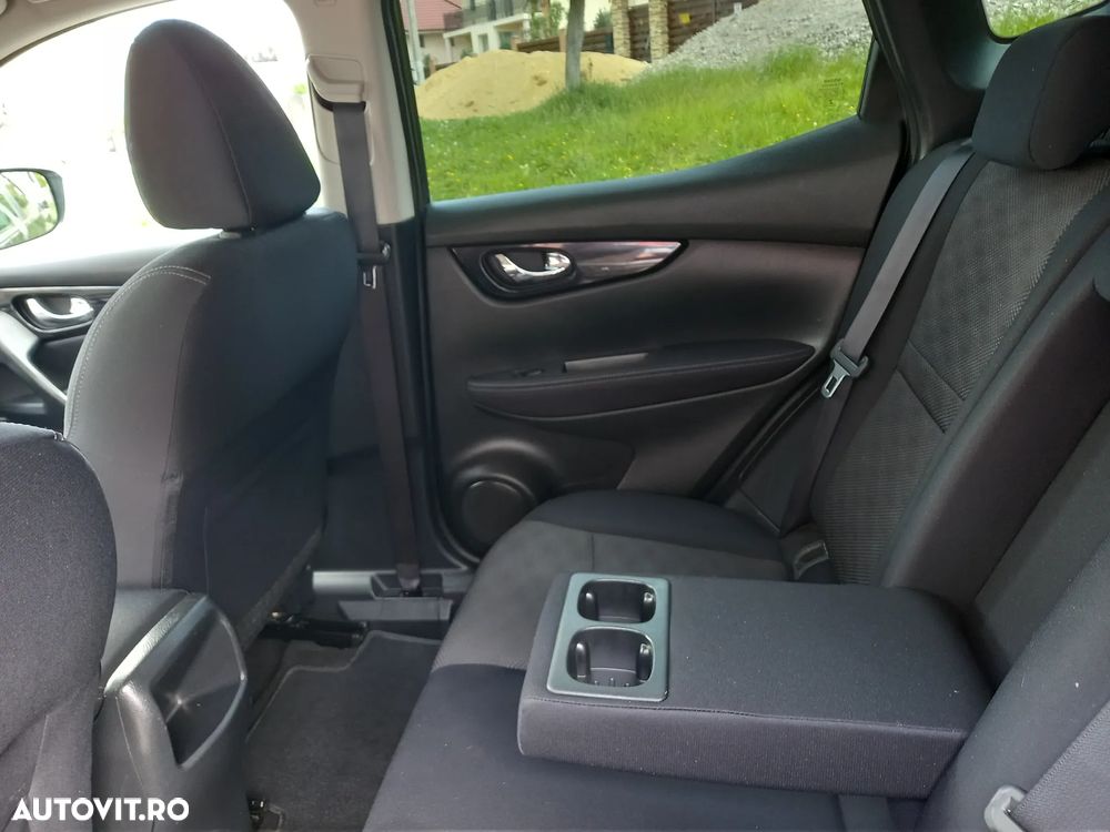 Nissan Qashqai 1.2 DIG-T ACENTA - 9