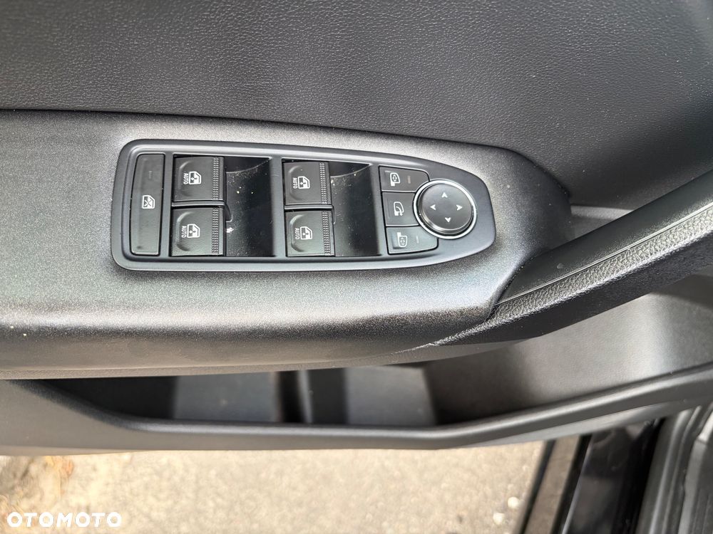 Renault Captur - 26