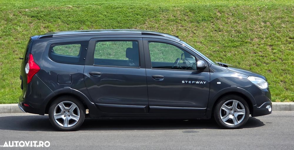 Dacia Lodgy 1.5 Blue dCi Stepway - 10
