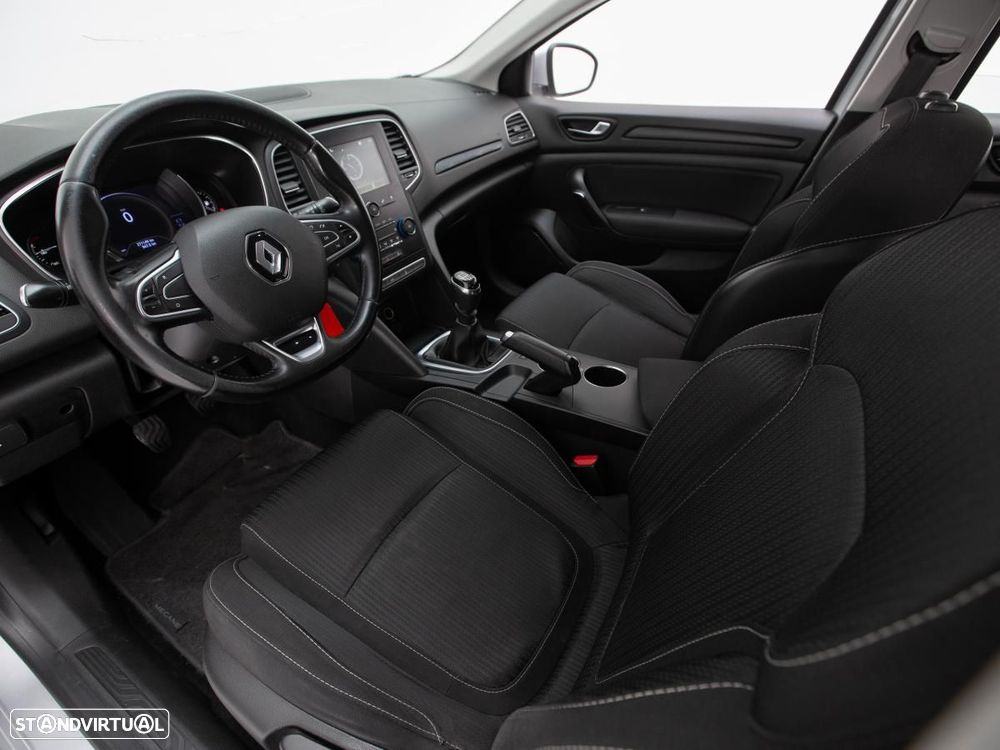 Renault Mégane Sport Tourer - 7