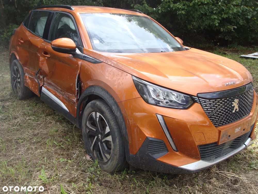 Peugeot 2008 PureTech 130 EAT8 Allure - 2