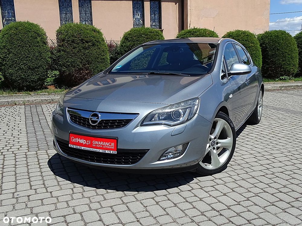Opel Astra 1.6 Turbo Cosmo - 12