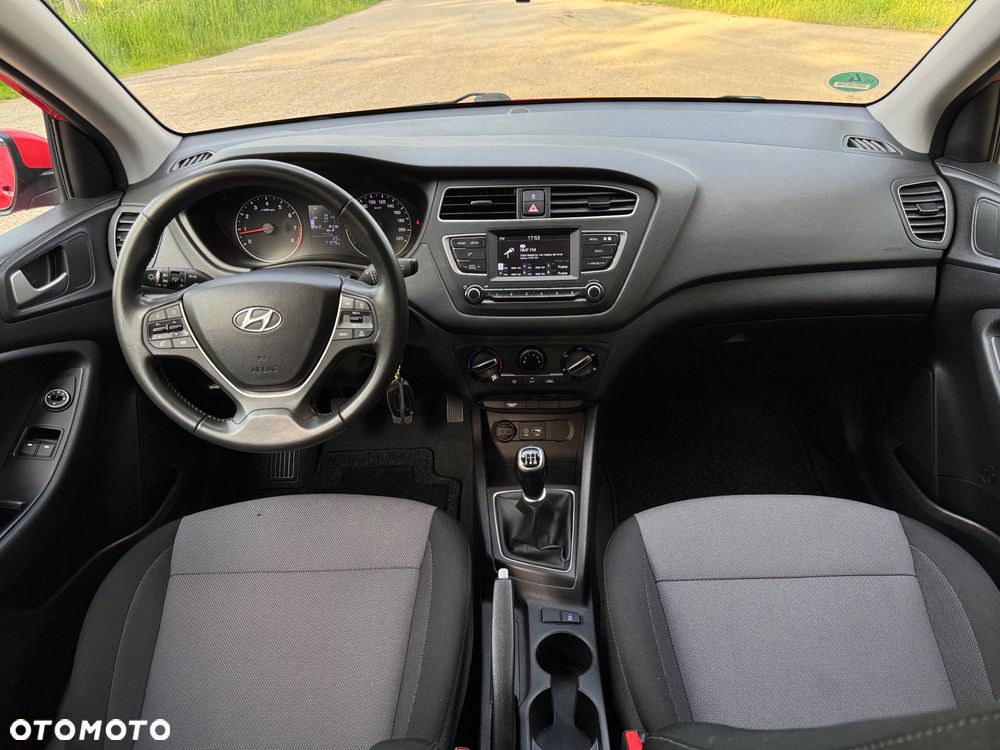 Hyundai i20 1.2 Trend - 9