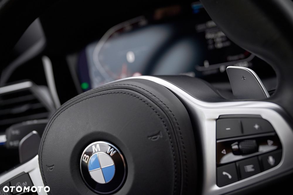 BMW Seria 3 320d xDrive Sport - 32